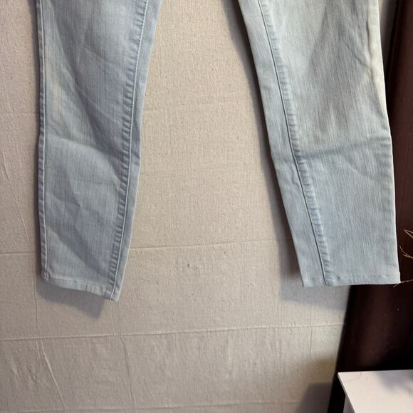 NYDJ Size 6 Light Blue Lift Tuck Super Skinny Jeans Denim Pants with Pockets - Picture 3 of 12